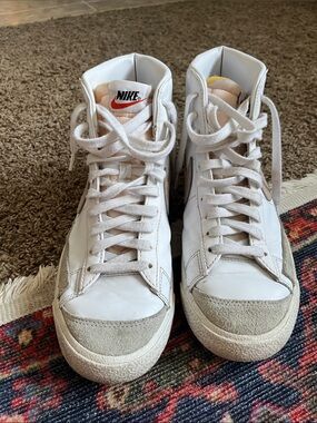 Nike Women's White High-Top Sneakers with Gray Suede Toe